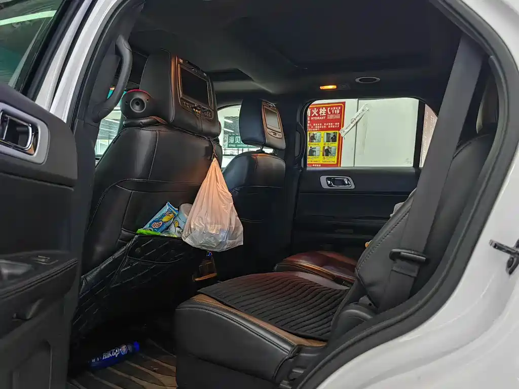 Explorer (Import) 3.5 L Premium