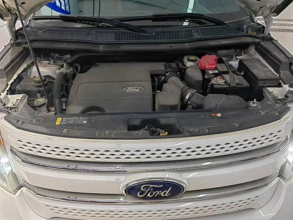 Explorer (Import) 3.5 L Premium