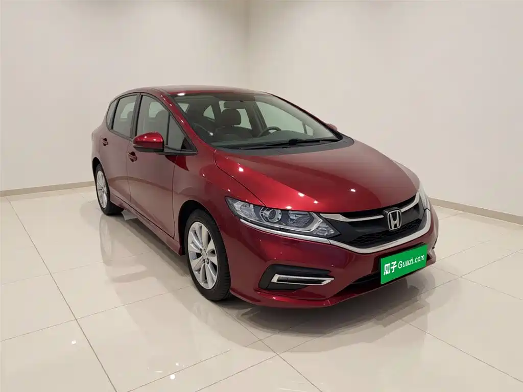 Jade 1.8 L Auto Comfort 5-seat