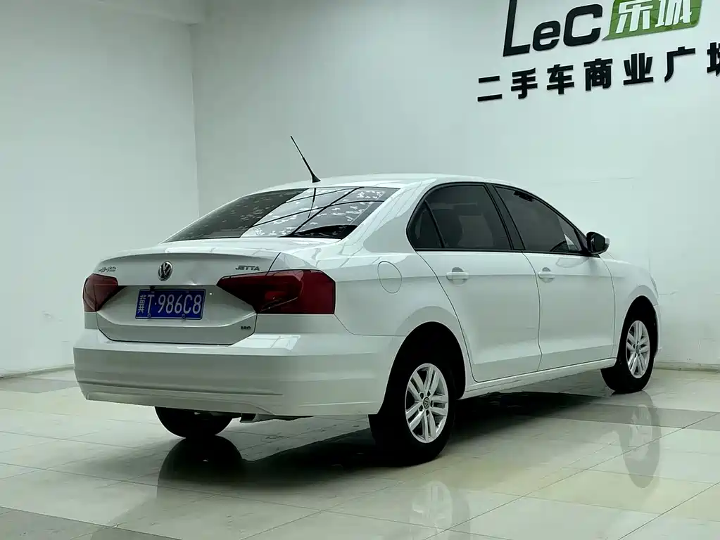 Jetta 1.5 L Manual Fashion
