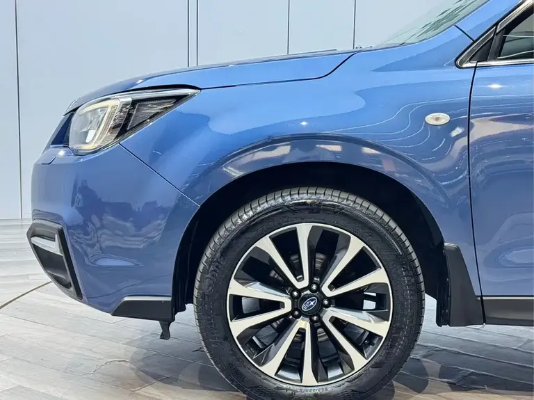 Subaru Forester 2.0 i Luxury Navigation