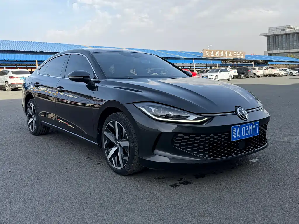 Lamando Lamando L 280 TSI DSG Spicy Cool