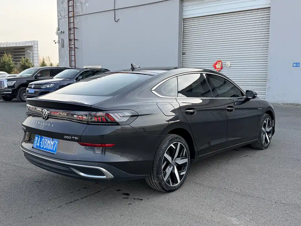 Lamando Lamando L 280 TSI DSG Spicy Cool