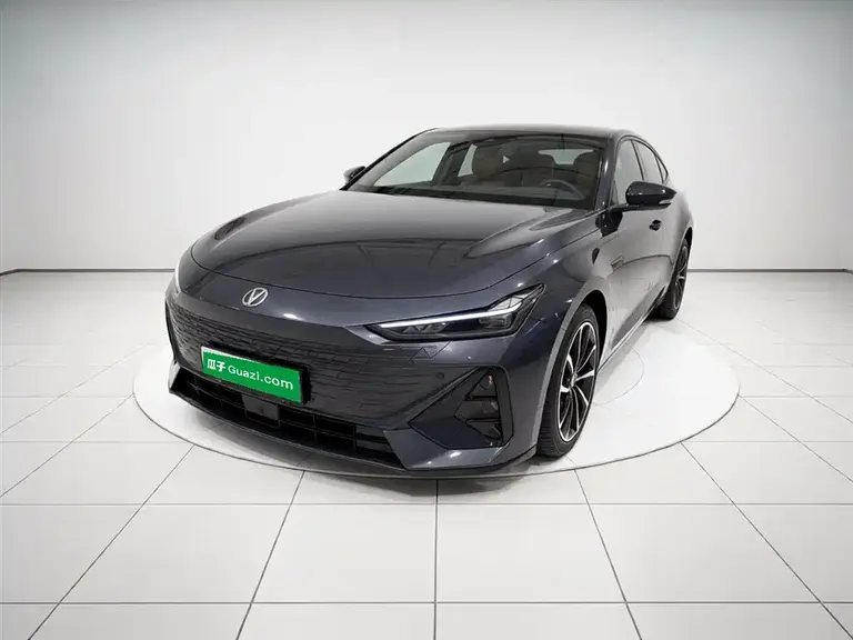 Changan UNI-V 1.5 T Distinguished