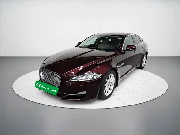 Jaguar XJ XJL 3.0 SC 2 WD Graceful Business