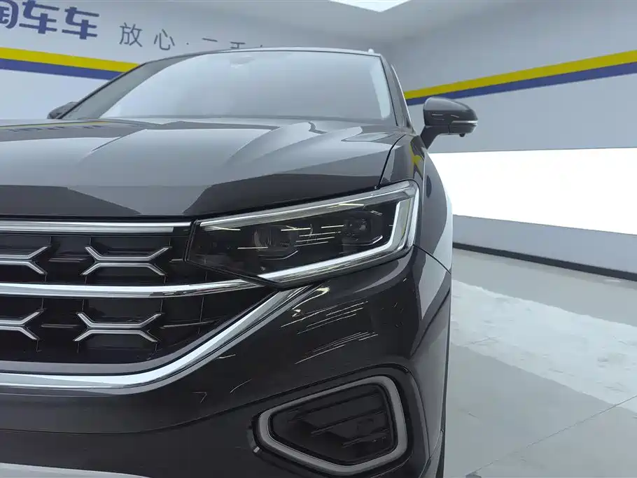 Tayron 330 TSI 2 WD Luxury Plus Advanced