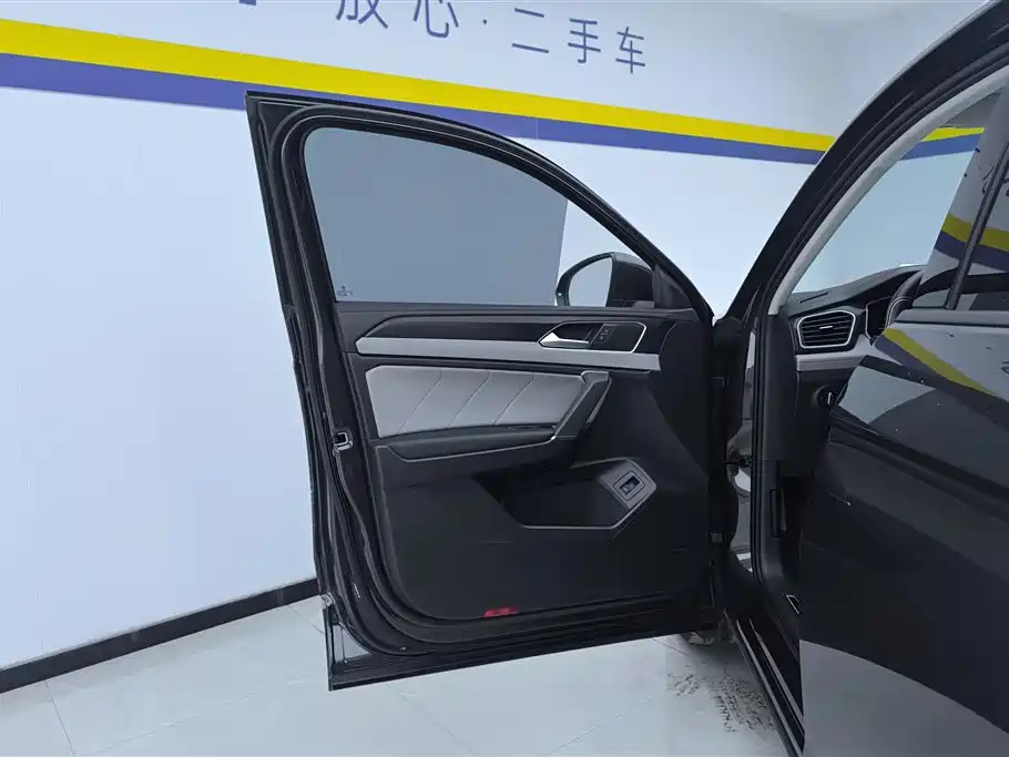 Tayron 330 TSI 2 WD Luxury Plus Advanced
