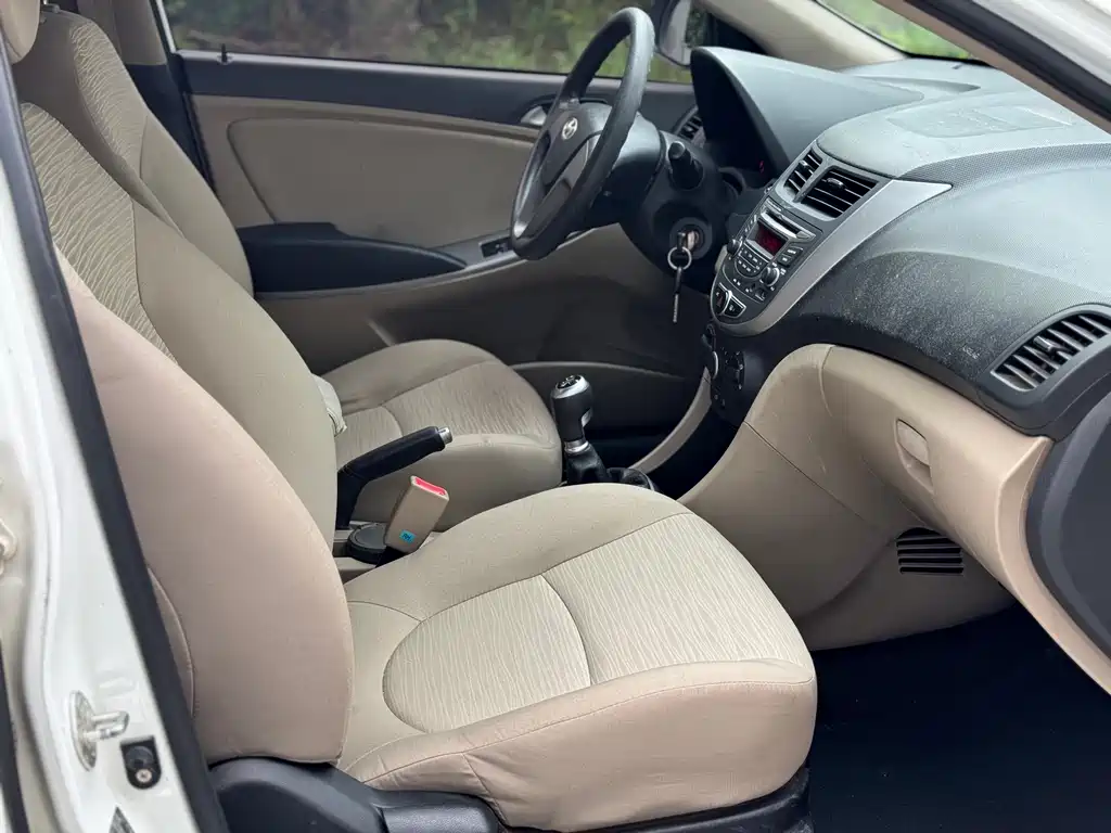 Accent 1.4 L Manual Intelligent GLS