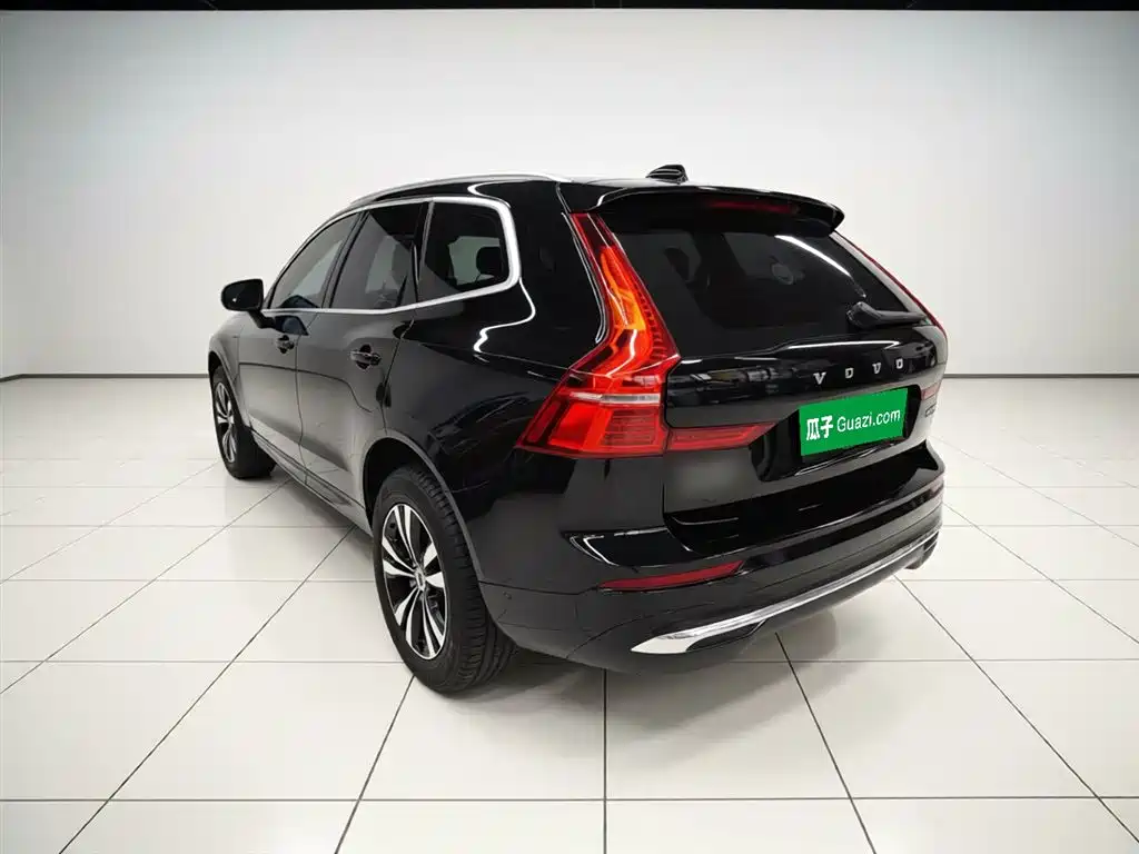 Volvo XC60 B5 4 WD Smart Ease Luxury