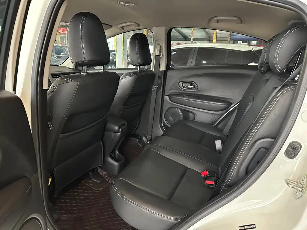 Vezel 220 TURBO CVT Elite