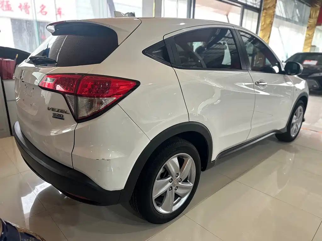 Vezel 220 TURBO CVT Elite