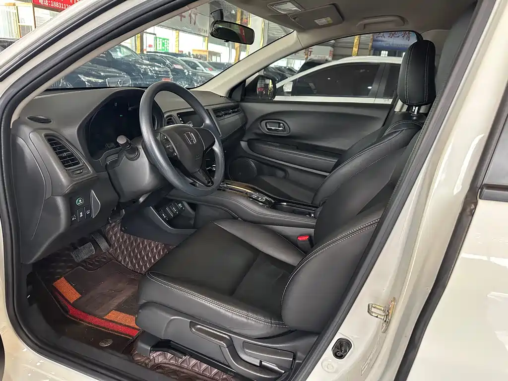 Vezel 220 TURBO CVT Elite