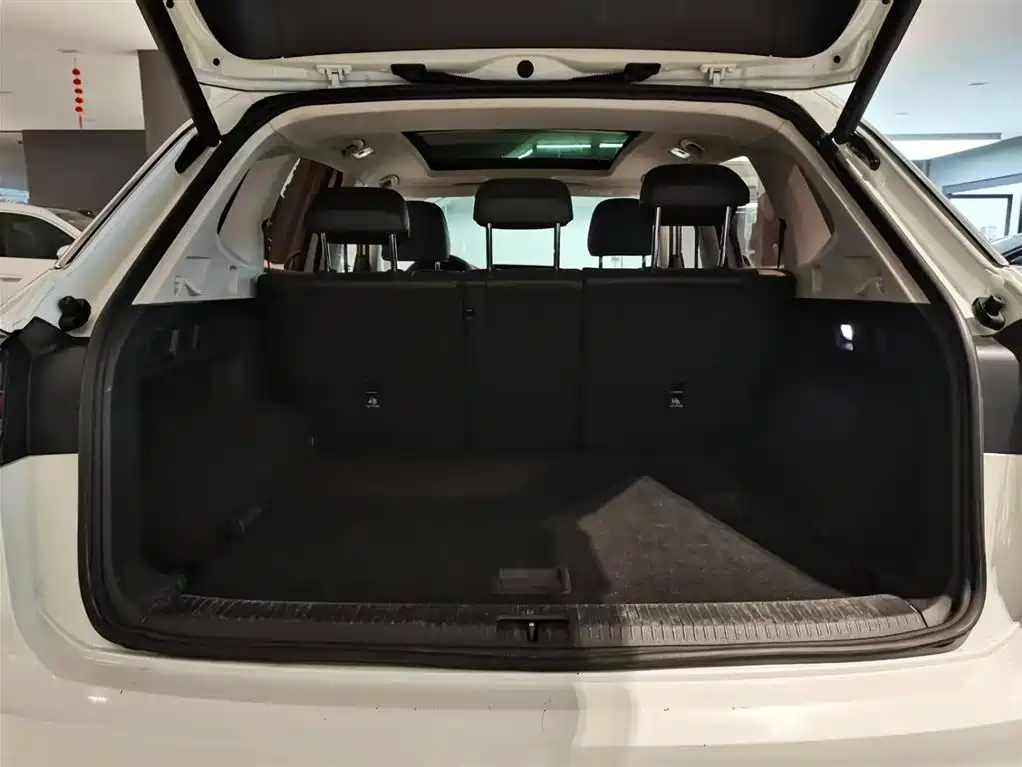 Tayron 300 TSI 2 WD Luxury Plus Advanced