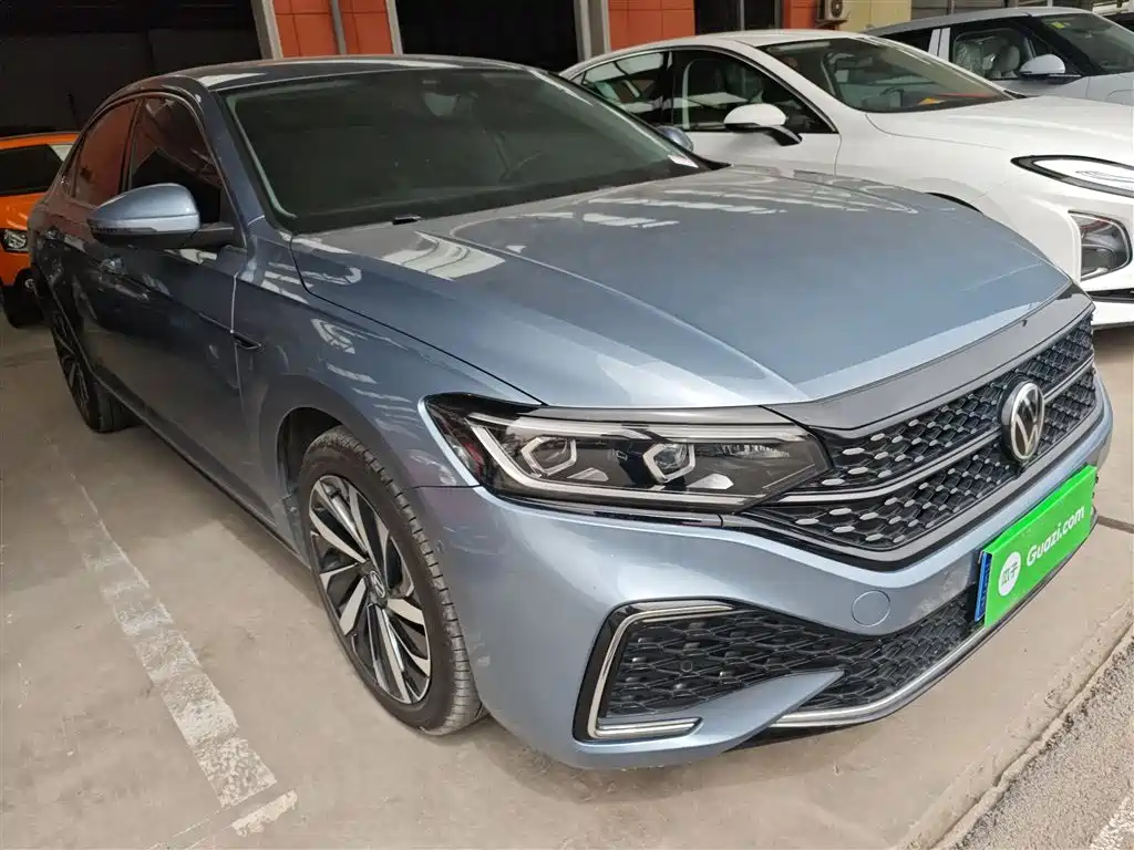 Passat 330 TSI Starry Sky Distinguished