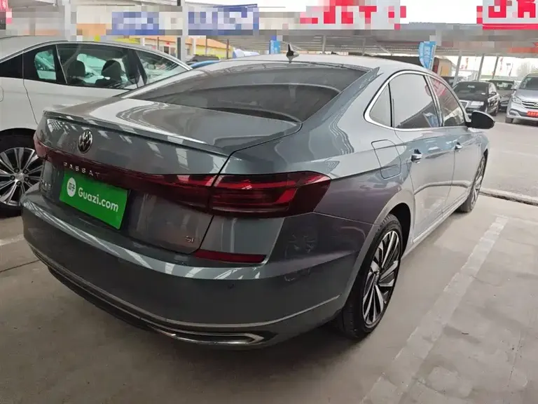 Volkswagen Passat 330 TSI Starry Sky Distinguished