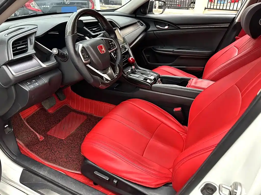 Civic 220 TURBO CVT Honor Shine