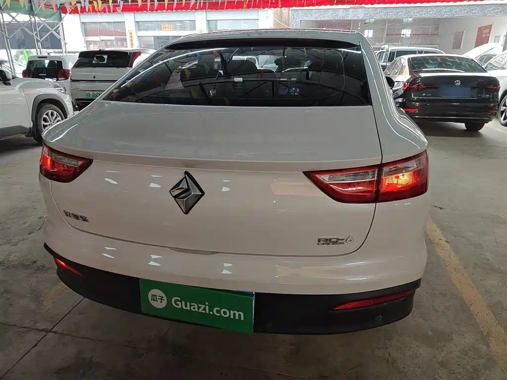 Baojun RC-6 宝骏RC-6 2019款 1.5 T CVT 24小时在线精英型