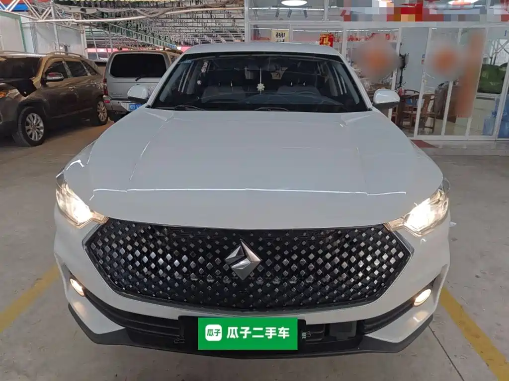 Baojun RC-6 宝骏RC-6 2019款 1.5 T CVT 24小时在线精英型