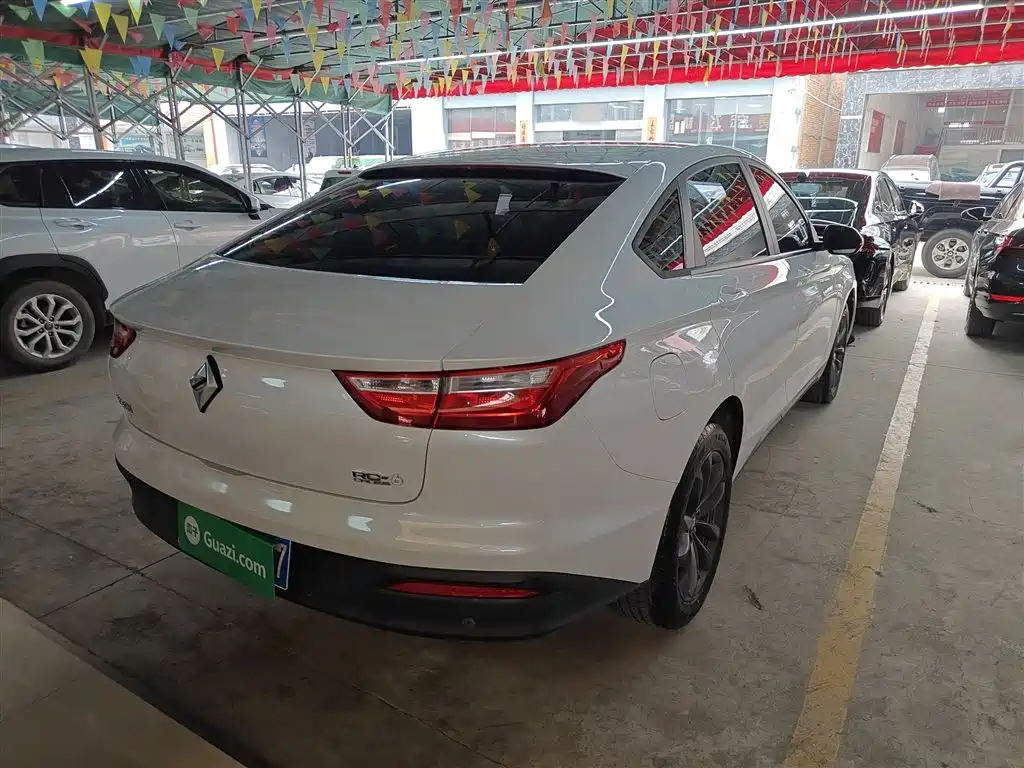 Baojun RC-6 宝骏RC-6 2019款 1.5 T CVT 24小时在线精英型