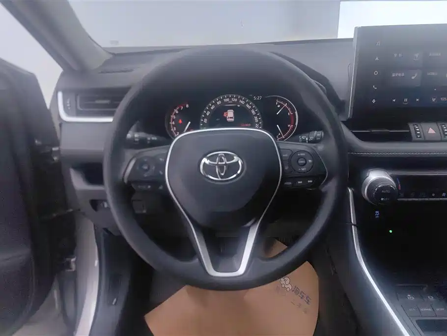 RAV4 2.0 L CVT 2 WD Style