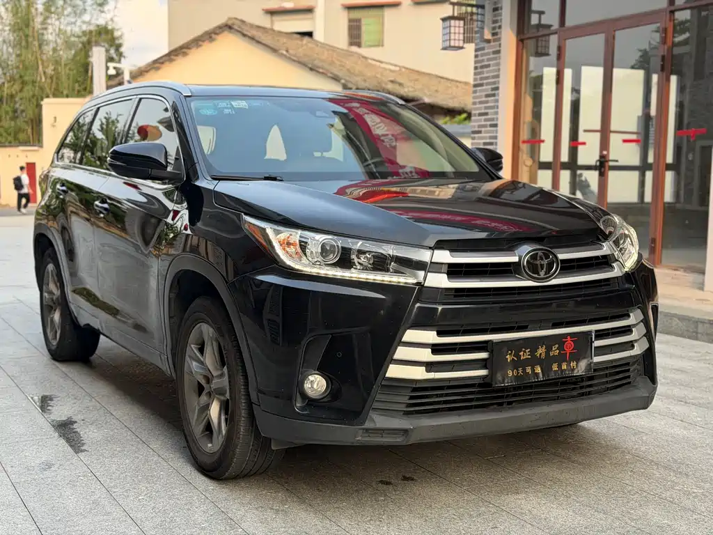 Highlander 2.0 T 2 WD Luxury 7-seat CN-V