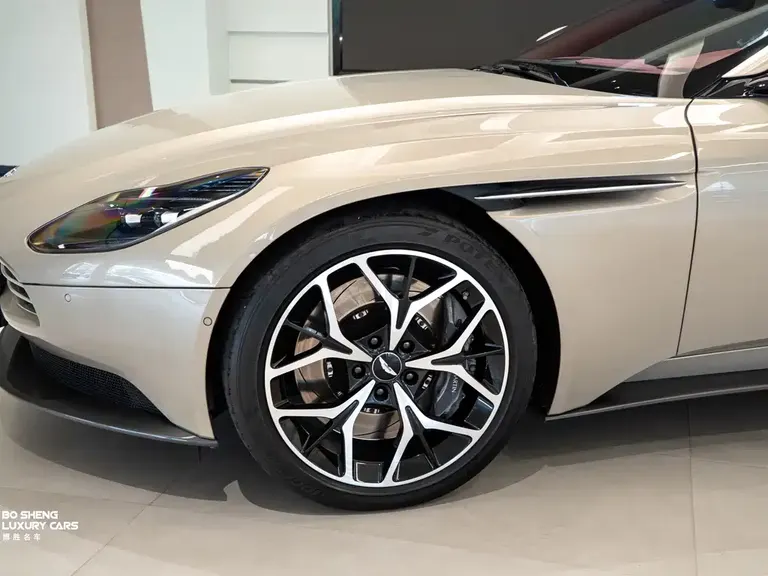Aston Martin DB11 4.0 T V8 Volante