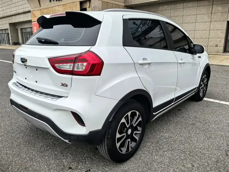 Geely Vision X3 1.5 L Auto Elite
