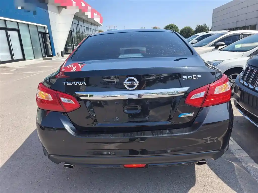 Teana 2.0 L XL Smart Progress