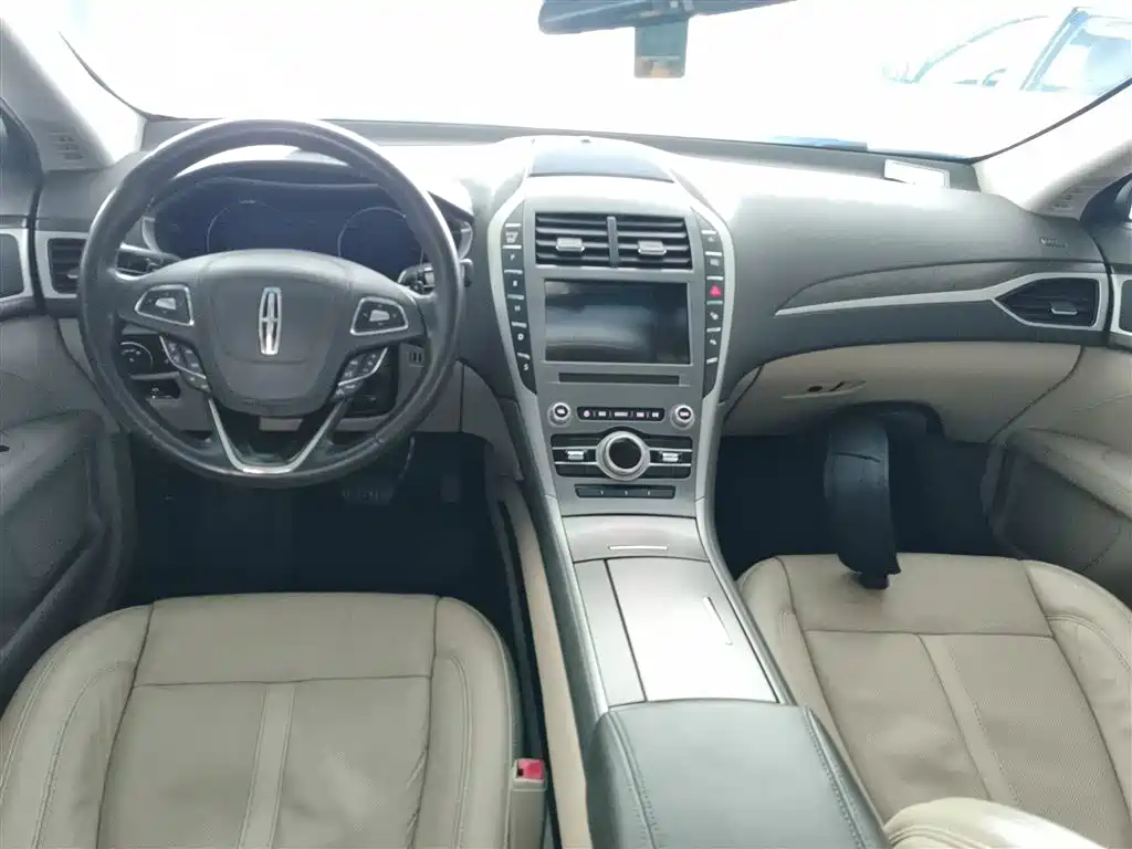 Lincoln MKZ 2.0 T Graceful CN-VI