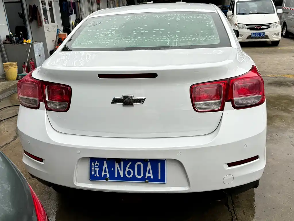 Malibu 2.0 L Auto Luxury