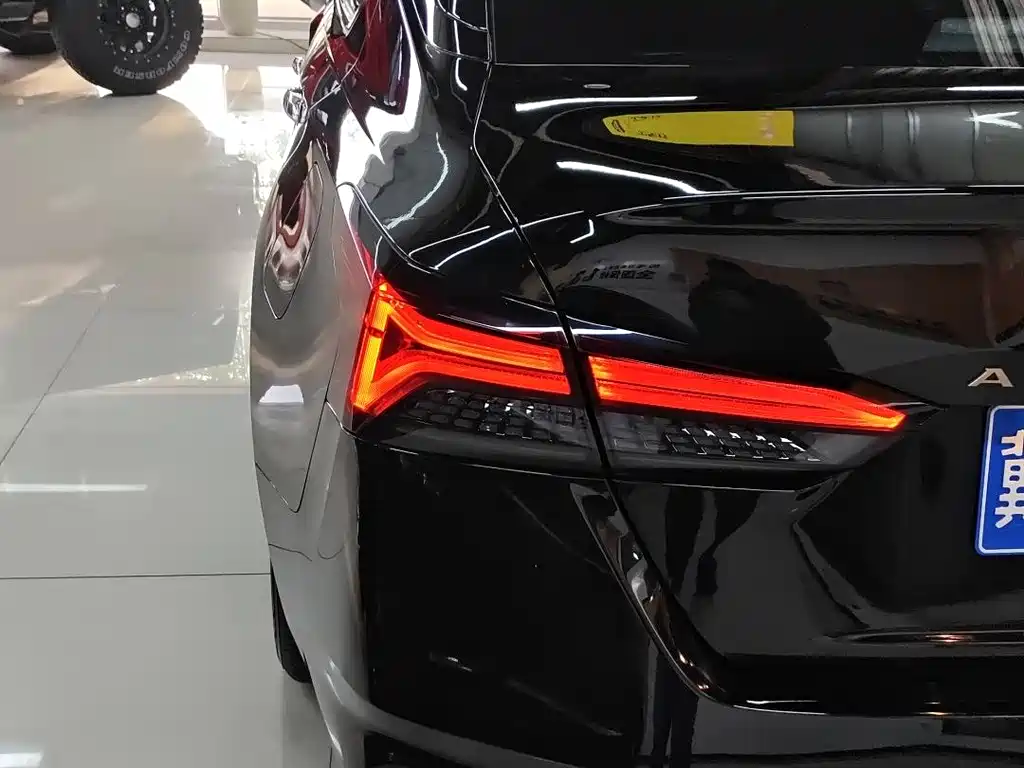 Teana 天籁 2025款 2.0 L SV 黑金版