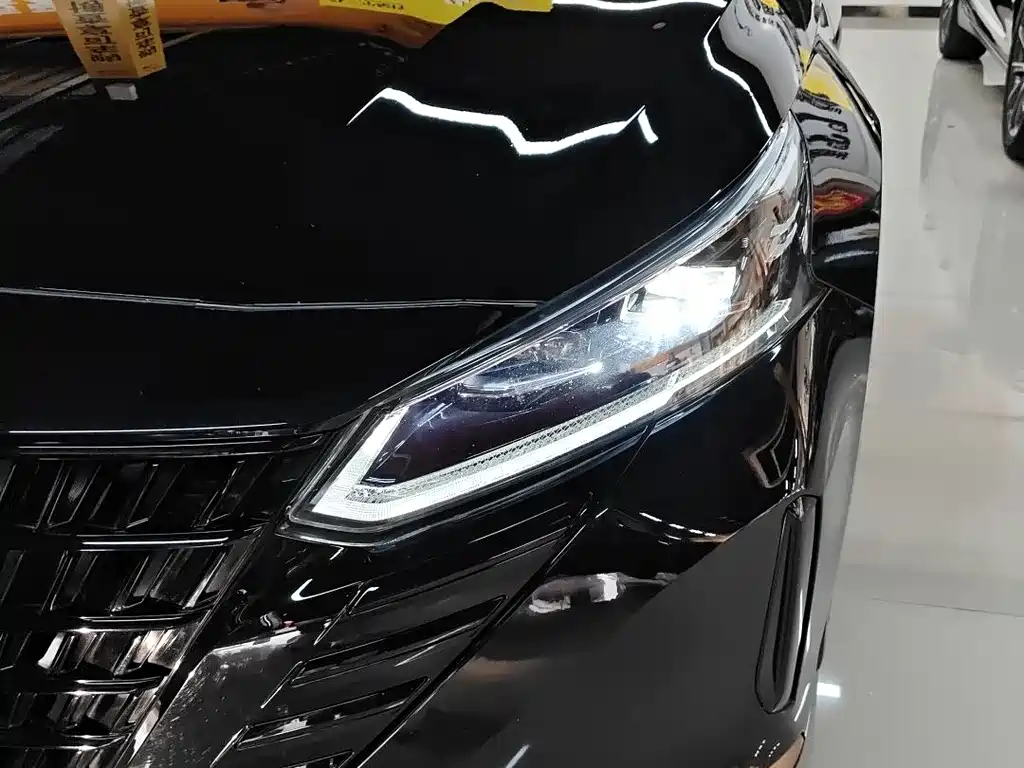 Teana 天籁 2025款 2.0 L SV 黑金版
