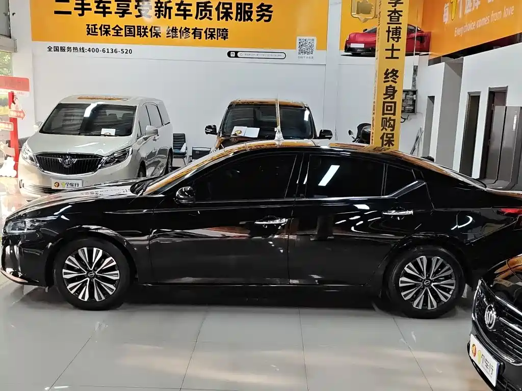 Teana 天籁 2025款 2.0 L SV 黑金版