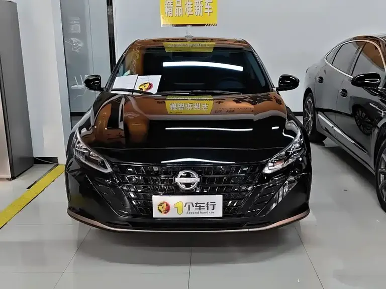 Nissan Teana 天籁 2025款 2.0 L SV 黑金版