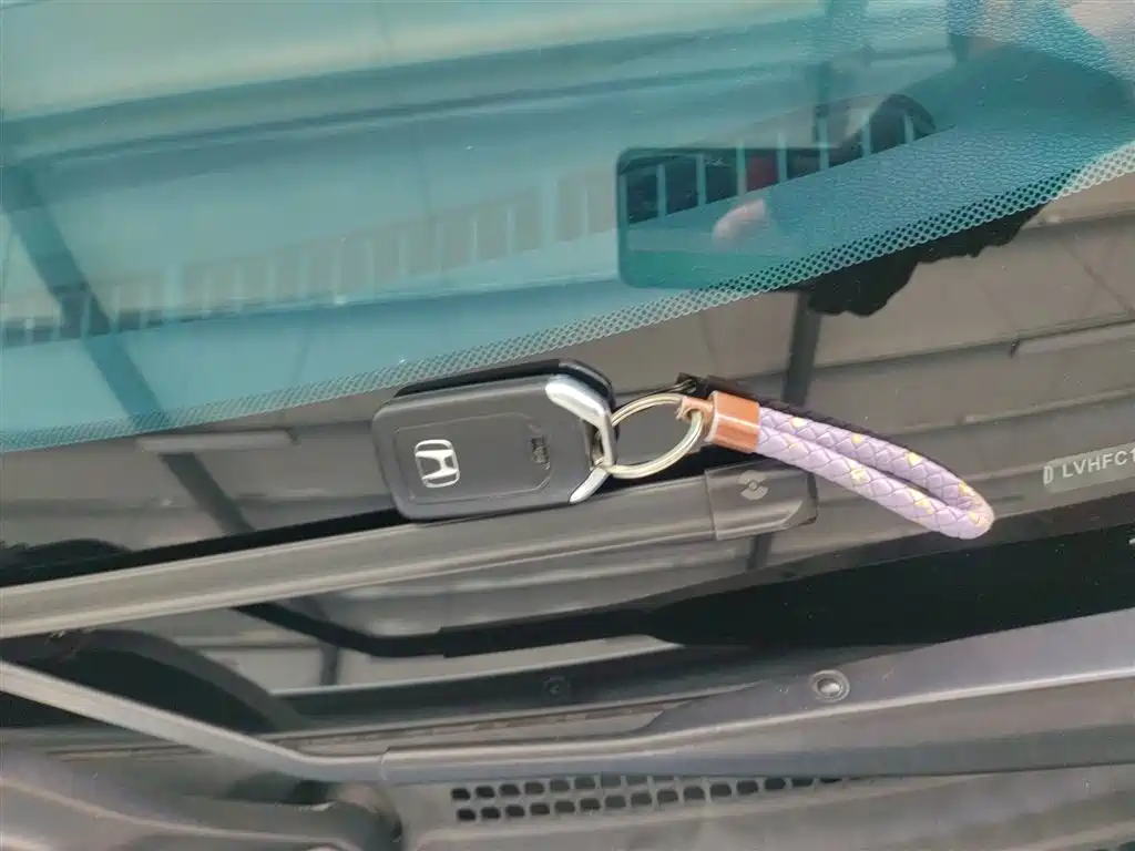 Civic 220 TURBO CVT Luxury