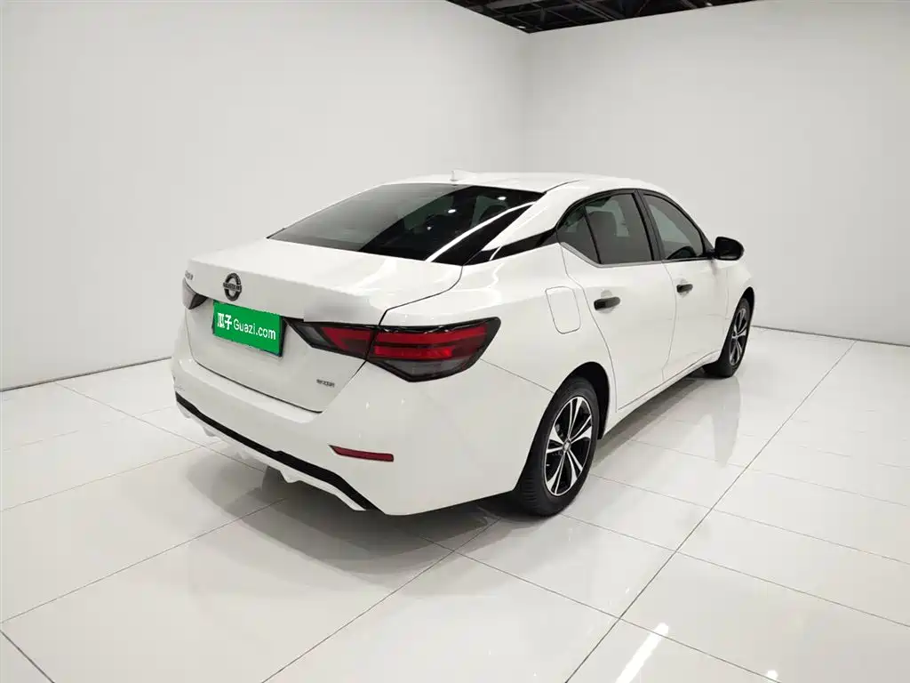 Sylphy 1.6 L XL CVT Joy