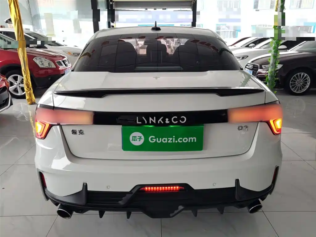 Lynk & Co 03 1.5 TD DCT Power Plus