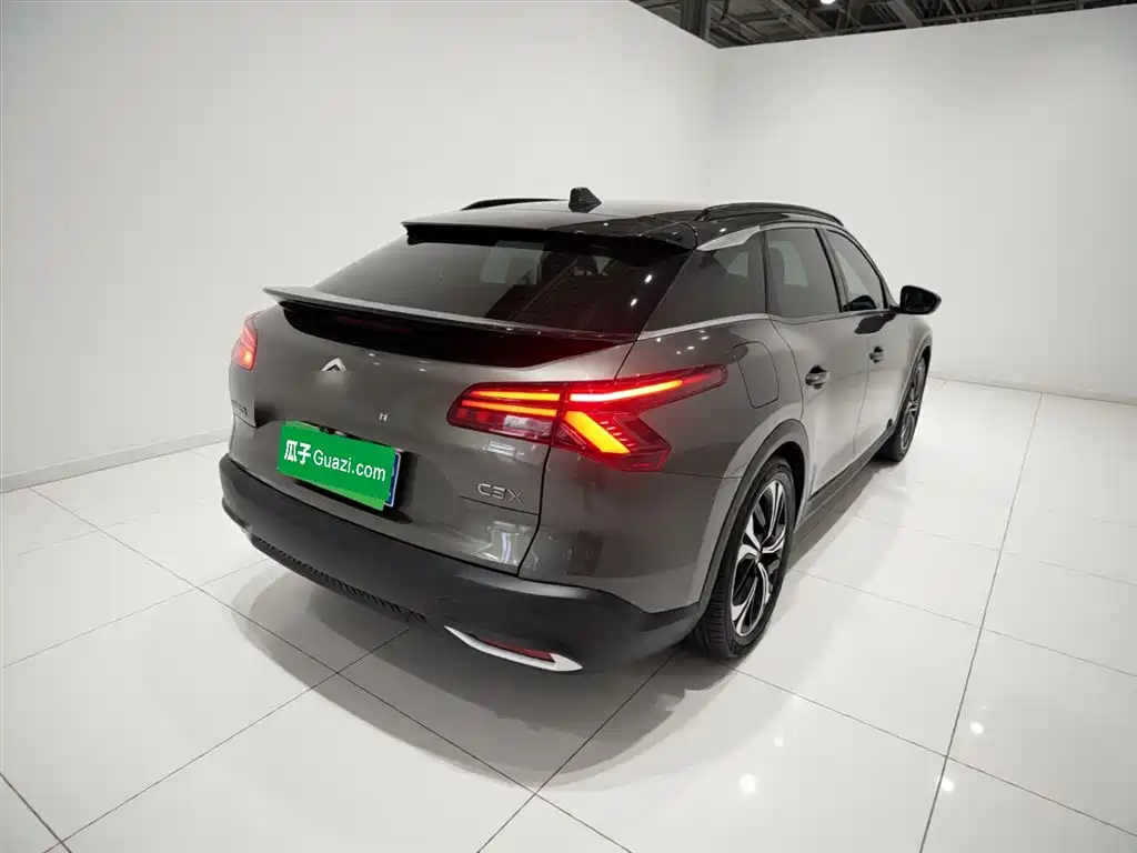 C5 X 凡尔赛C5 X 2021款 1.6 T 势不凡