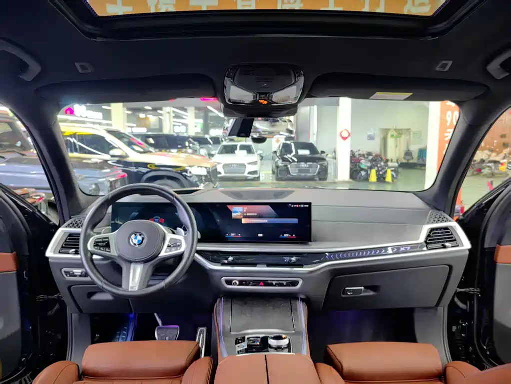 BMW X7 xDrive40 i Premium Luxury Package
