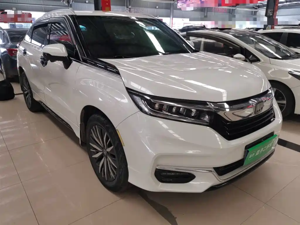 Avancier 370 TURBO 4 WD Premium