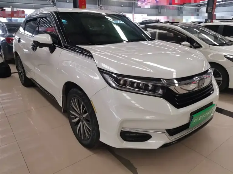 Honda Avancier 370 TURBO 4 WD Premium