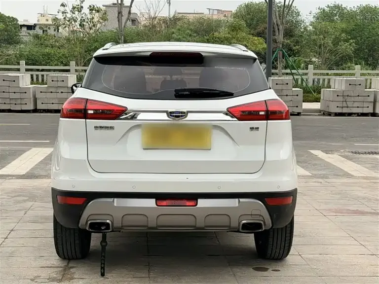 Geely Boyue 1.8 TD Auto Connected