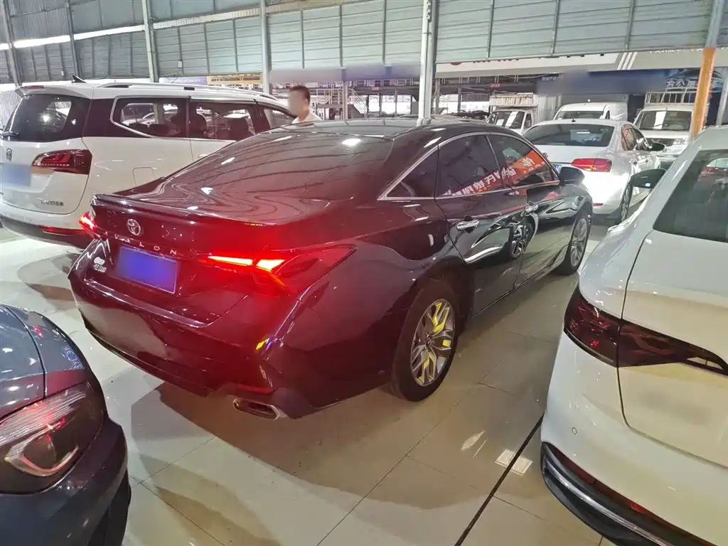 Avalon 2.5 L Luxury