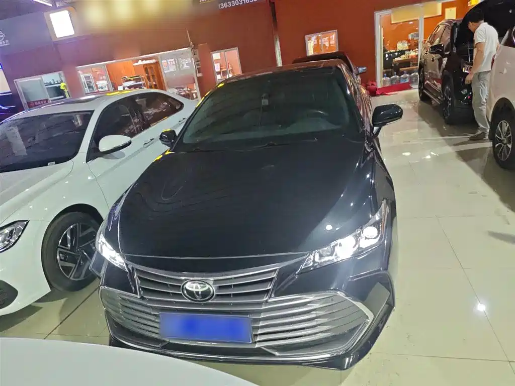 Avalon 2.5 L Luxury
