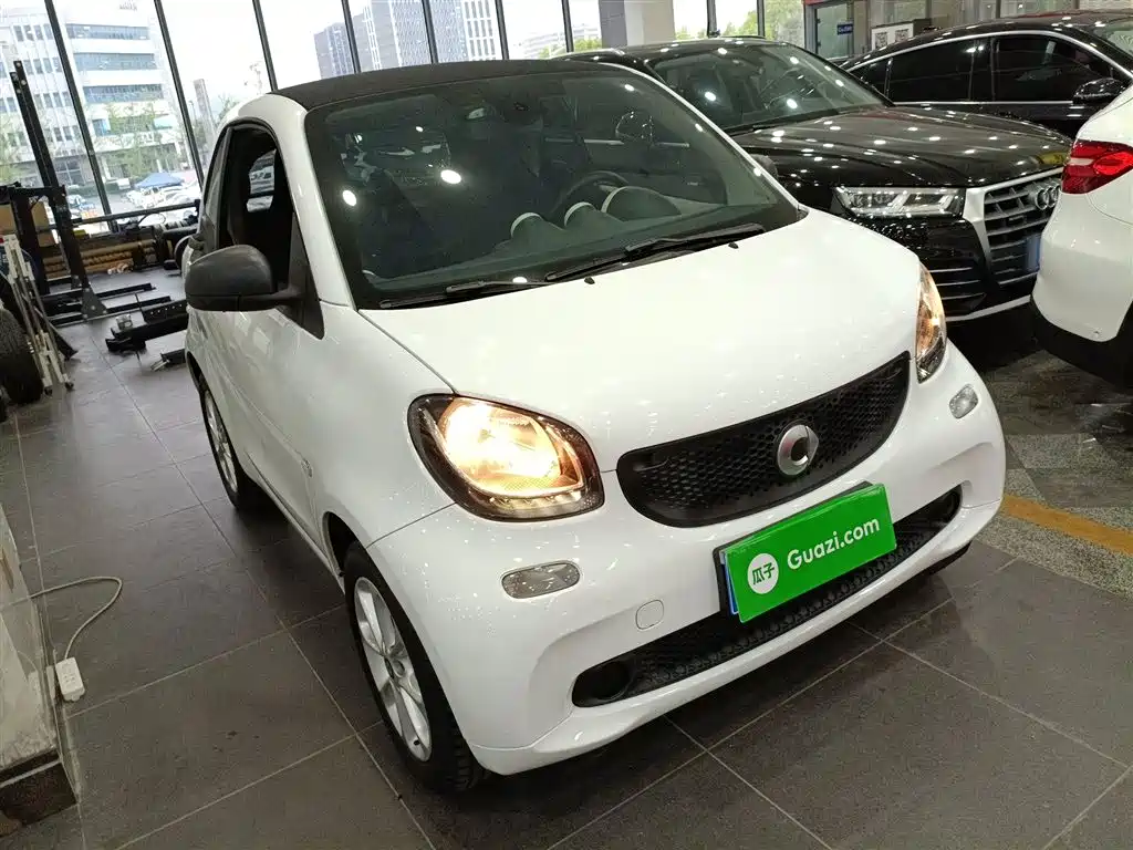 smart fortwo 1.0 L 52 kW Hardtop Agile CN-V