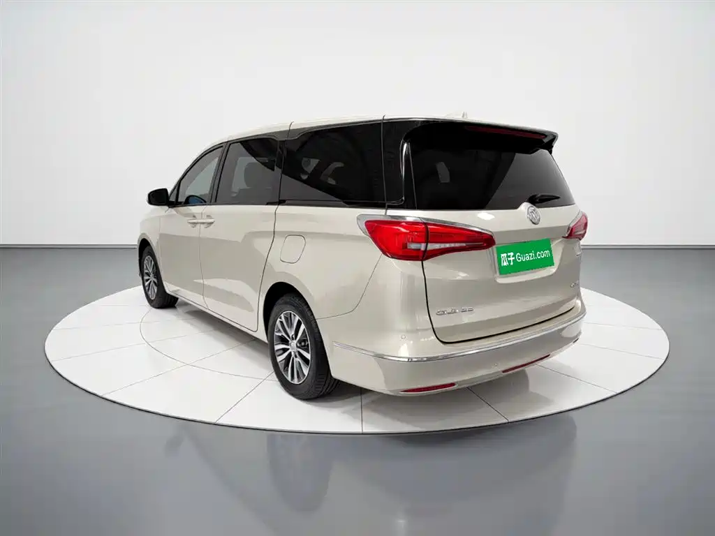 Buick GL8 ES 28 T Luxury CN-V