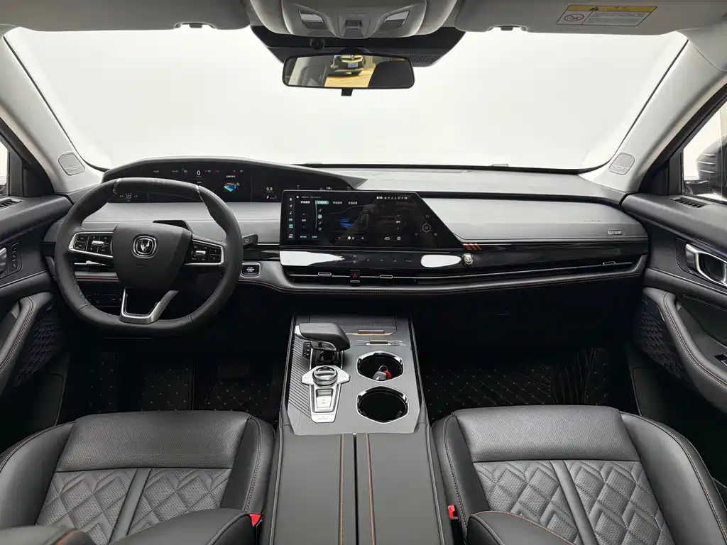 Changan UNI-K 2.0 T AWD Distinguished