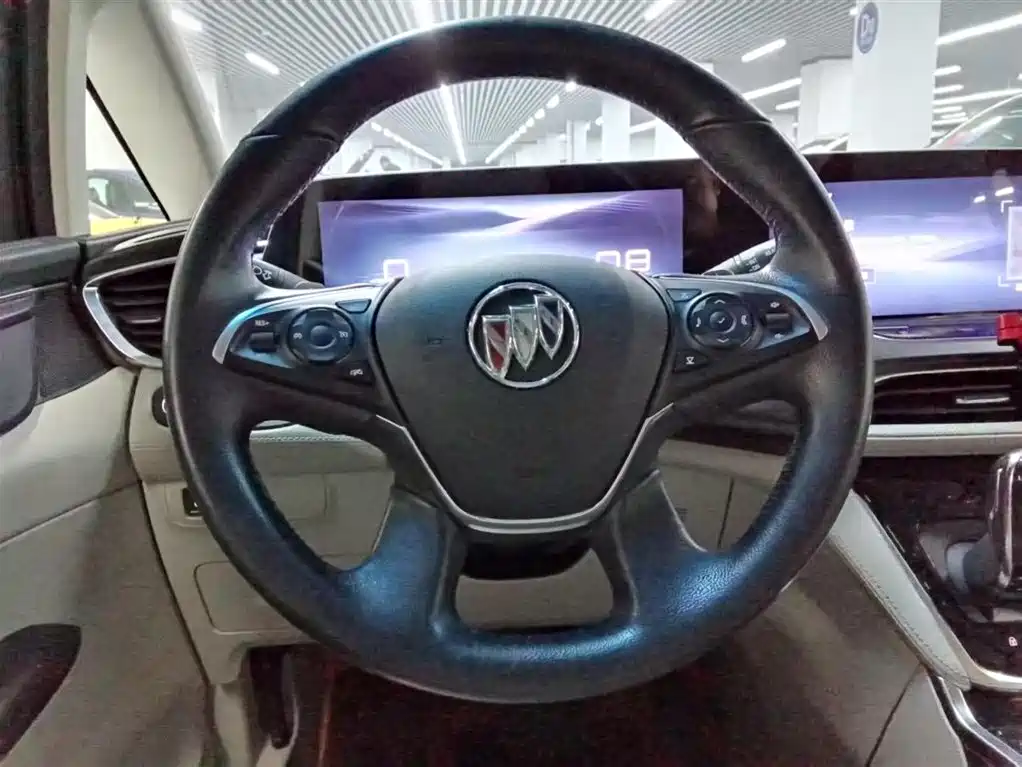 Buick GL8 ES LaCrosse Comfort