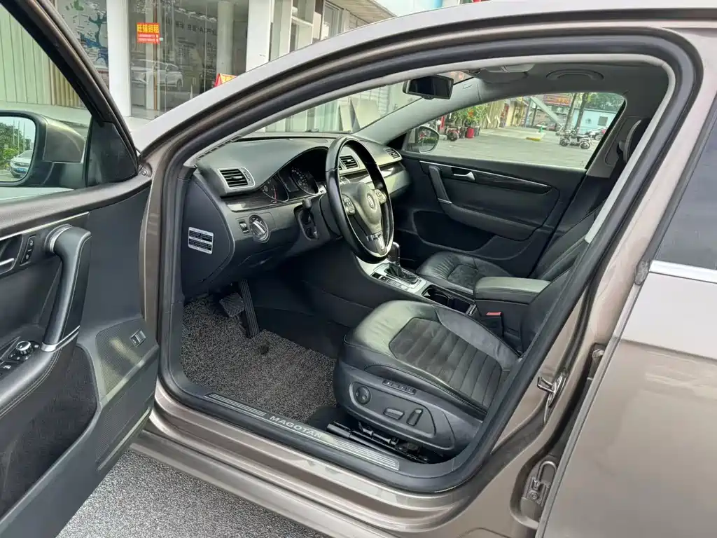 Magotan 2.0 TSI Distinguished
