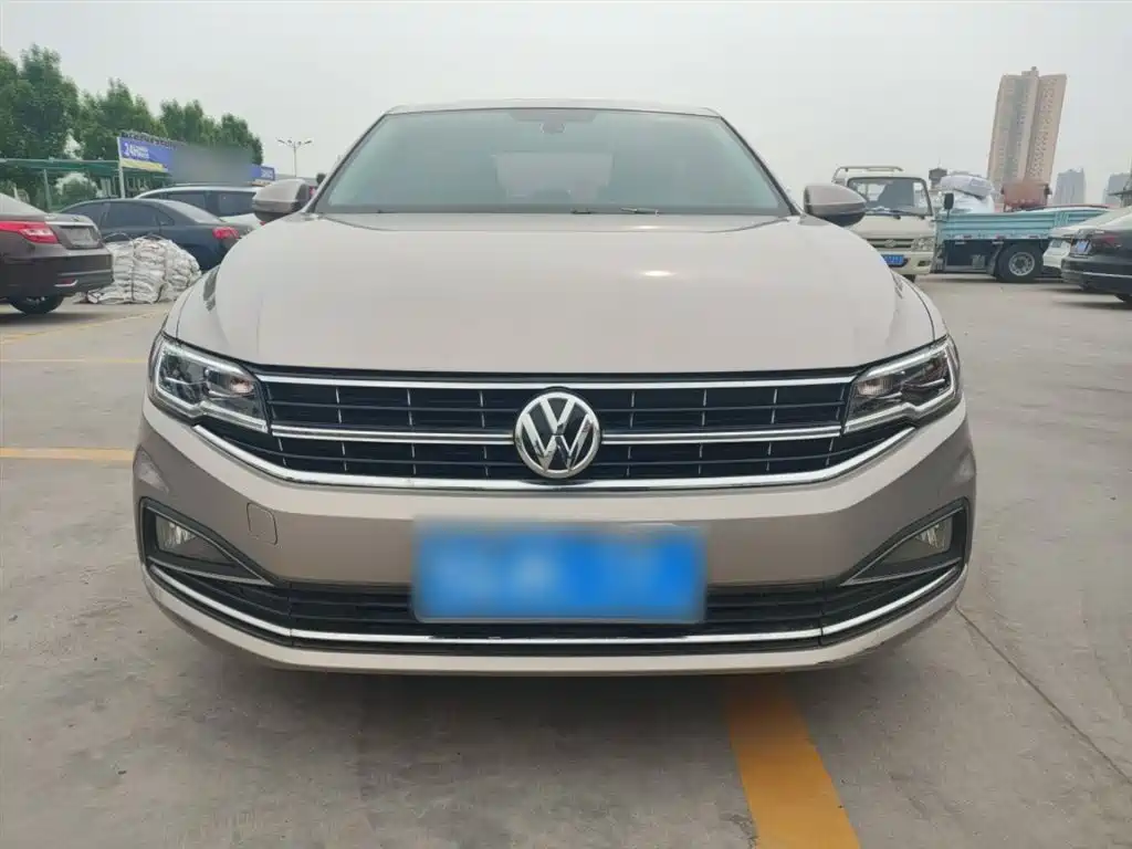 Bora 1.5 L Auto Comfort